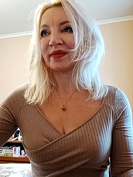 Snapshot of MiraStar984 chatting on 02-21-26, 02:41 MiraStar984 online show from 02-21-26, 02:41