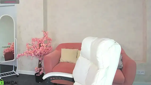 Snapshot of Marie_Hayes chatting on 05-13-26, 01:12 Marie Hayes online show from 05-13-26, 01:12