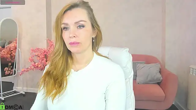 Snapshot of Marie_Hayes chatting on 05-12-26, 01:13 Marie Hayes online show from 05-12-26, 01:13