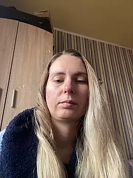 Snapshot of VikiLove765 chatting on 02-11-26, 07:41 VikiLove765 online show from 02-11-26, 07:41