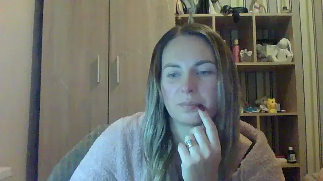 Snapshot of VikiLove765 chatting on 01-31-26, 10:08 VikiLove765 online show from 01-31-26, 10:08