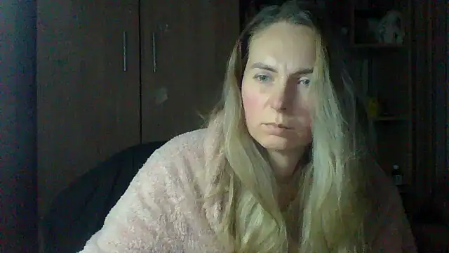 Snapshot of VikiLove765 chatting on 02-04-26, 08:48 VikiLove765 online show from 02-04-26, 08:48