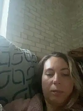 Snapshot of VikiLove765 chatting on 02-04-26, 05:24 VikiLove765 online show from 02-04-26, 05:24