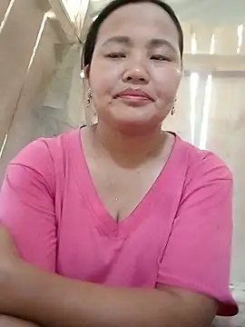 Snapshot of Muimui99 chatting on 05-27-26, 01:57 Muimui99 online show from 05-27-26, 01:57