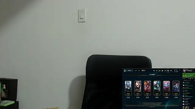 Snapshot of Jonh_Jodson chatting on 05-11-26, 03:19 Jonh Jodson online show from 05-11-26, 03:19