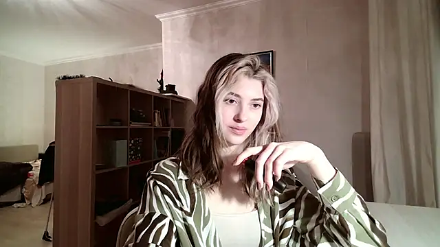 Snapshot of Dia_DeAmas chatting on 02-12-26, 03:01 Dia DeAmas online show from 02-12-26, 03:01