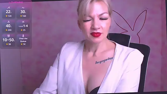 Snapshot of Madonna_Fire chatting on 05-06-26, 12:42 Madonna Fire online show from 05-06-26, 12:42