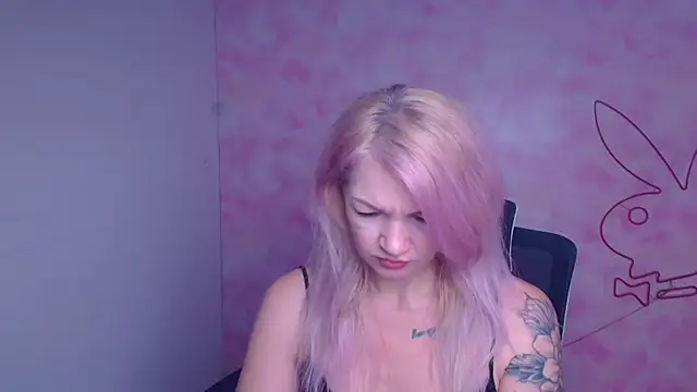 Madonna Fire online show from 01-12-26, 12:34