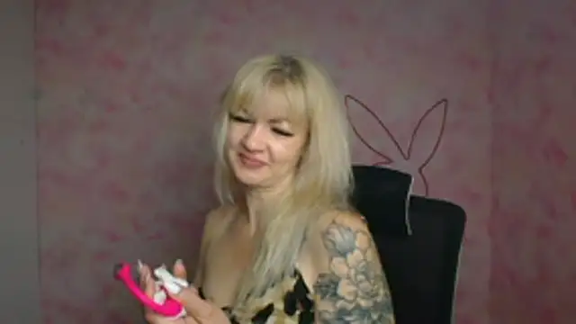 Madonna Fire online show from 04-08-26, 02:40