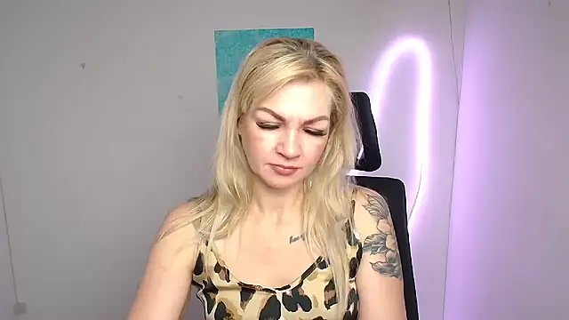 Madonna Fire online show from 04-05-26, 05:47