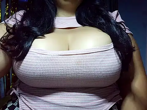 Snapshot of schoco_milff chatting on 07-05-26, 11:06 schoco milff online show from 07-05-26, 11:06