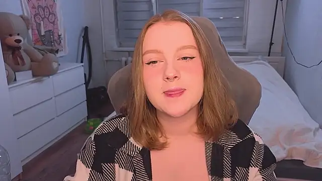 Snapshot of Ol1via chatting on 02-03-26, 01:05 Ol1via online show from 02-03-26, 01:05