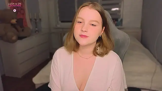 Snapshot of Ol1via chatting on 01-17-26, 12:04 Ol1via online show from 01-17-26, 12:04