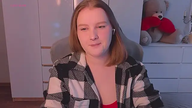 Snapshot of Ol1via chatting on 02-28-26, 04:12 Ol1via online show from 02-28-26, 04:12