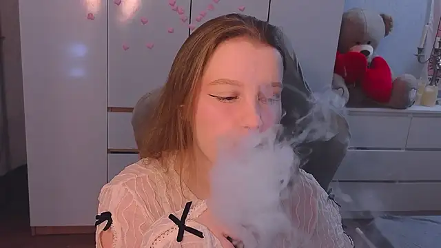 Snapshot of Ol1via chatting on 02-19-26, 01:24 Ol1via online show from 02-19-26, 01:24