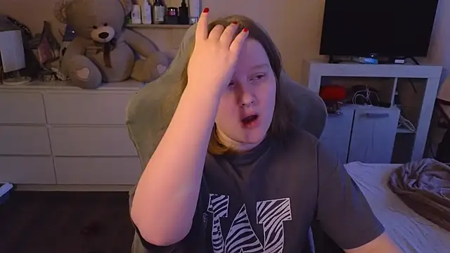 Ol1via online show from 04-04-26, 03:02