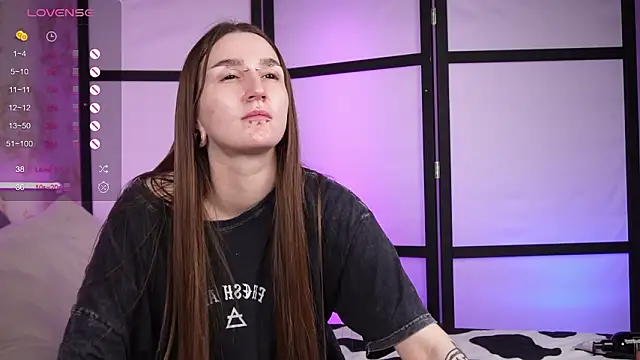 Alice Goth online show from 03-13-26, 11:04