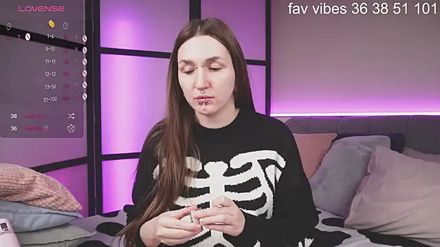 Alice Goth online show from 04-03-26, 12:28