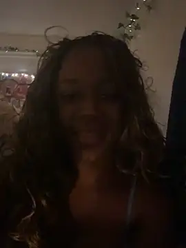 Snapshot of CookiesNcreaming chatting on 03-31-26, 04:03 CookiesNcreaming online show from 03-31-26, 04:03