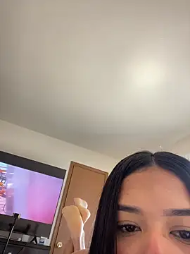 AnahiSkye online show from 02-05-26, 06:48