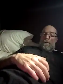 Snapshot of tittycum3636 chatting on 03-06-26, 05:24 tittycum3636 online show from 03-06-26, 05:24