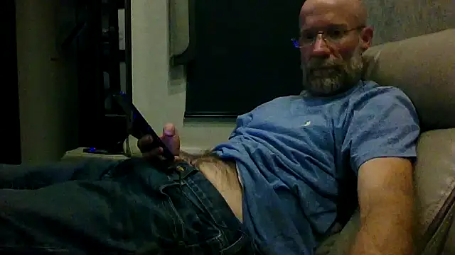 Snapshot of tittycum3636 chatting on 02-14-26, 07:19 tittycum3636 online show from 02-14-26, 07:19