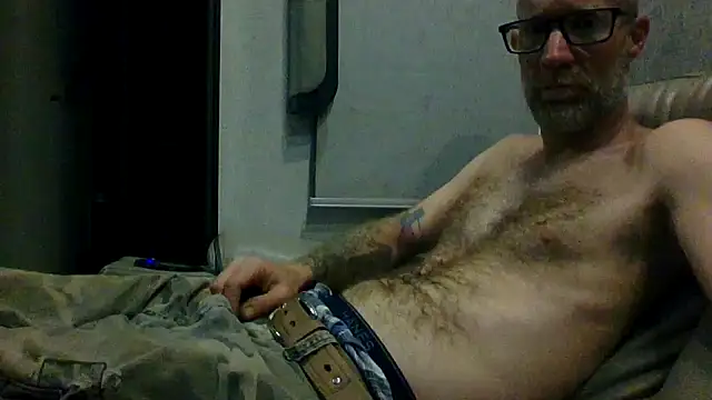 Snapshot of tittycum3636 chatting on 05-31-26, 05:35 tittycum3636 online show from 05-31-26, 05:35