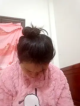 kira0021 online show from 01-13-26, 12:58