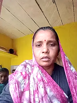 Snapshot of Punam_mahte chatting on 01-08-26, 06:08 Punam mahte online show from 01-08-26, 06:08