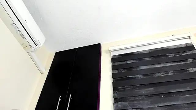 vanesadimaria online show from 12-16-25, 04:55