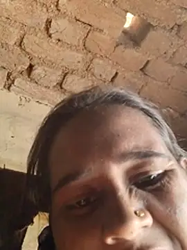 Snapshot of Sarmeeli_143 chatting on 01-08-26, 08:42 Sarmeeli 143 online show from 01-08-26, 08:42