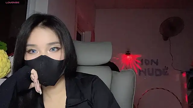 Snapshot of Tieu-May chatting on 06-12-26, 09:01 Tieu-May online show from 06-12-26, 09:01