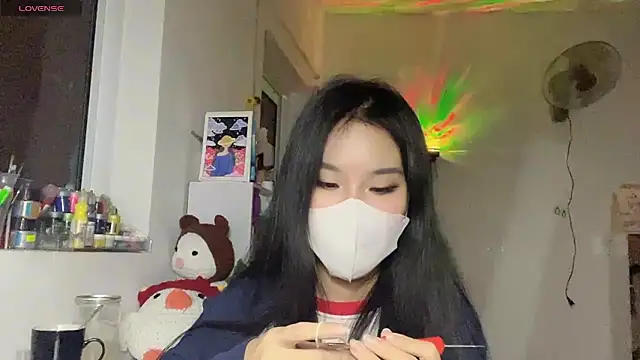 Snapshot of Tieu-May chatting on 04-26-26, 08:50 Tieu-May online show from 04-26-26, 08:50