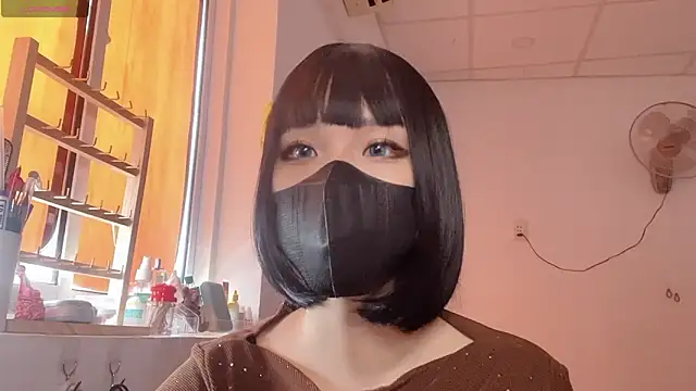 Tieu-May online show from 02-15-26, 07:42