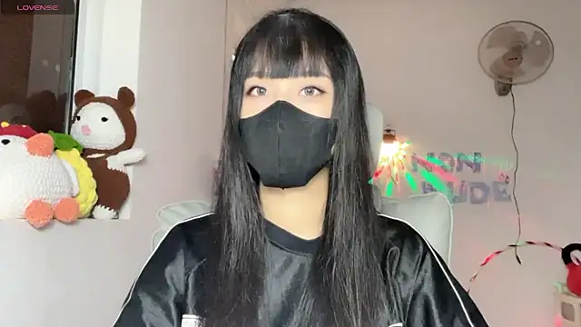 Snapshot of Tieu-May chatting on 07-18-26, 08:23 Tieu-May online show from 07-18-26, 08:23