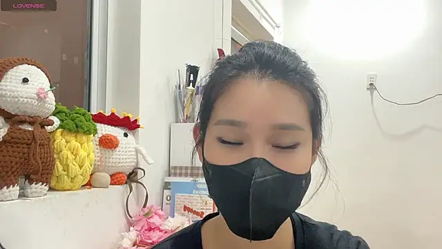 Tieu-May online show from 03-28-26, 01:28