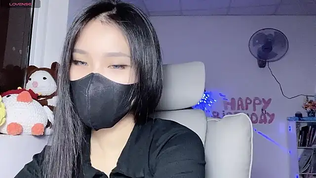 Snapshot of Tieu-May chatting on 06-12-26, 08:01 Tieu-May online show from 06-12-26, 08:01