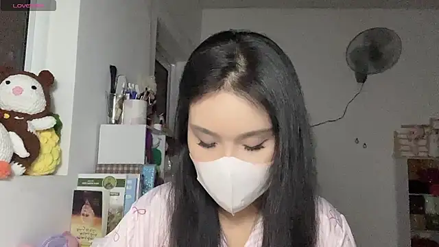 Tieu-May online show from 04-12-26, 08:45