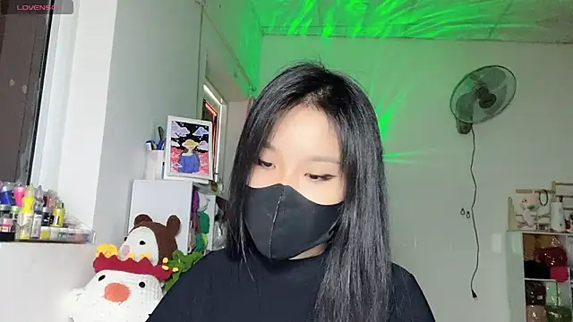 Snapshot of Tieu-May chatting on 05-08-26, 07:12 Tieu-May online show from 05-08-26, 07:12
