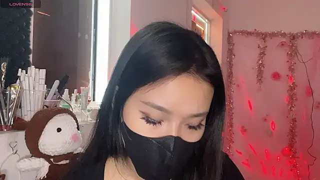 Tieu-May online show from 03-17-26, 09:34