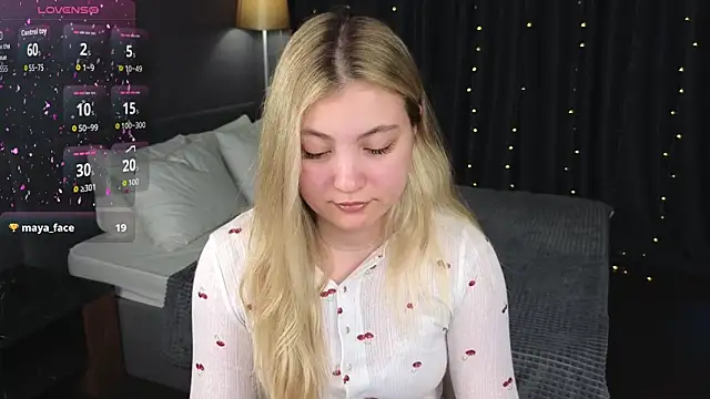 Snapshot of Angel__Grace chatting on 05-15-26, 11:03 Angel Grace online show from 05-15-26, 11:03