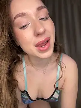 Snapshot of cuteeyesbaby chatting on 02-09-26, 02:42 cuteeyesbaby online show from 02-09-26, 02:42