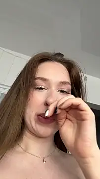 Snapshot of cuteeyesbaby chatting on 03-04-26, 06:10 cuteeyesbaby online show from 03-04-26, 06:10