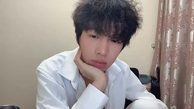 Snapshot of afahyu chatting on 01-08-26, 02:01 afahyu online show from 01-08-26, 02:01