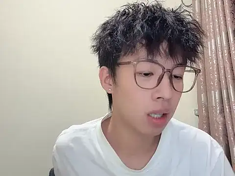 Snapshot of afahyu chatting on 01-10-26, 03:18 afahyu online show from 01-10-26, 03:18