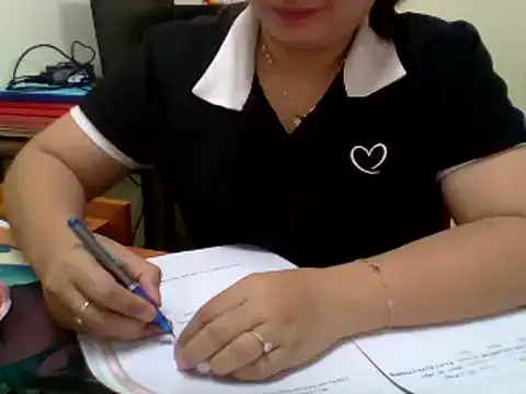 Snapshot of Sarah_no_land chatting on 04-08-26, 01:51 Sarah no land online show from 04-08-26, 01:51