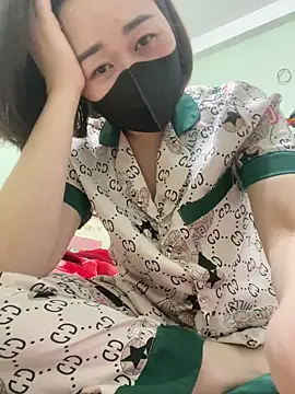 Snapshot of Quyenhot18 chatting on 01-15-26, 03:04 Quyenhot18 online show from 01-15-26, 03:04