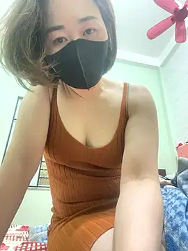 Snapshot of Quyenhot18 chatting on 01-10-26, 02:23 Quyenhot18 online show from 01-10-26, 02:23