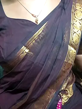 Snapshot of tamil-Diya90 chatting on 07-07-26, 08:29 tamil-Diya90 online show from 07-07-26, 08:29