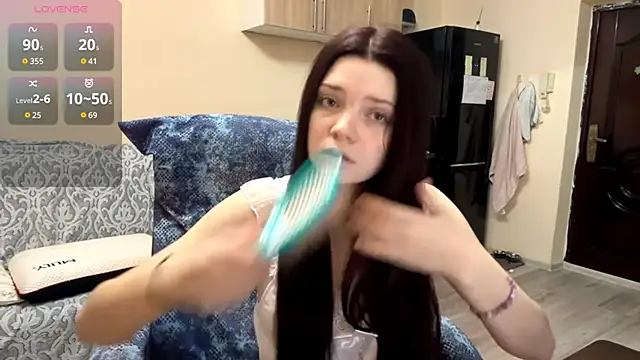 Snapshot of RiaDendy chatting on 02-19-26, 04:26 RiaDendy online show from 02-19-26, 04:26